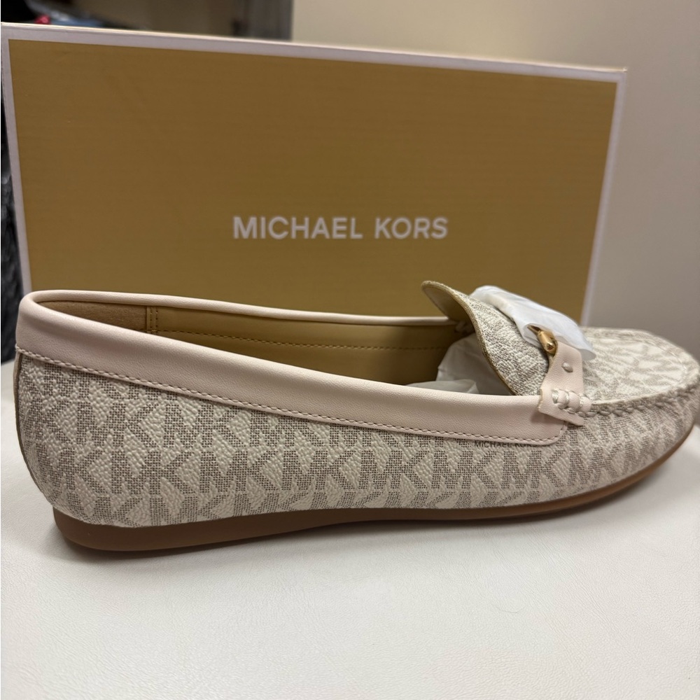Michael Kors Beige Patterned Loafers